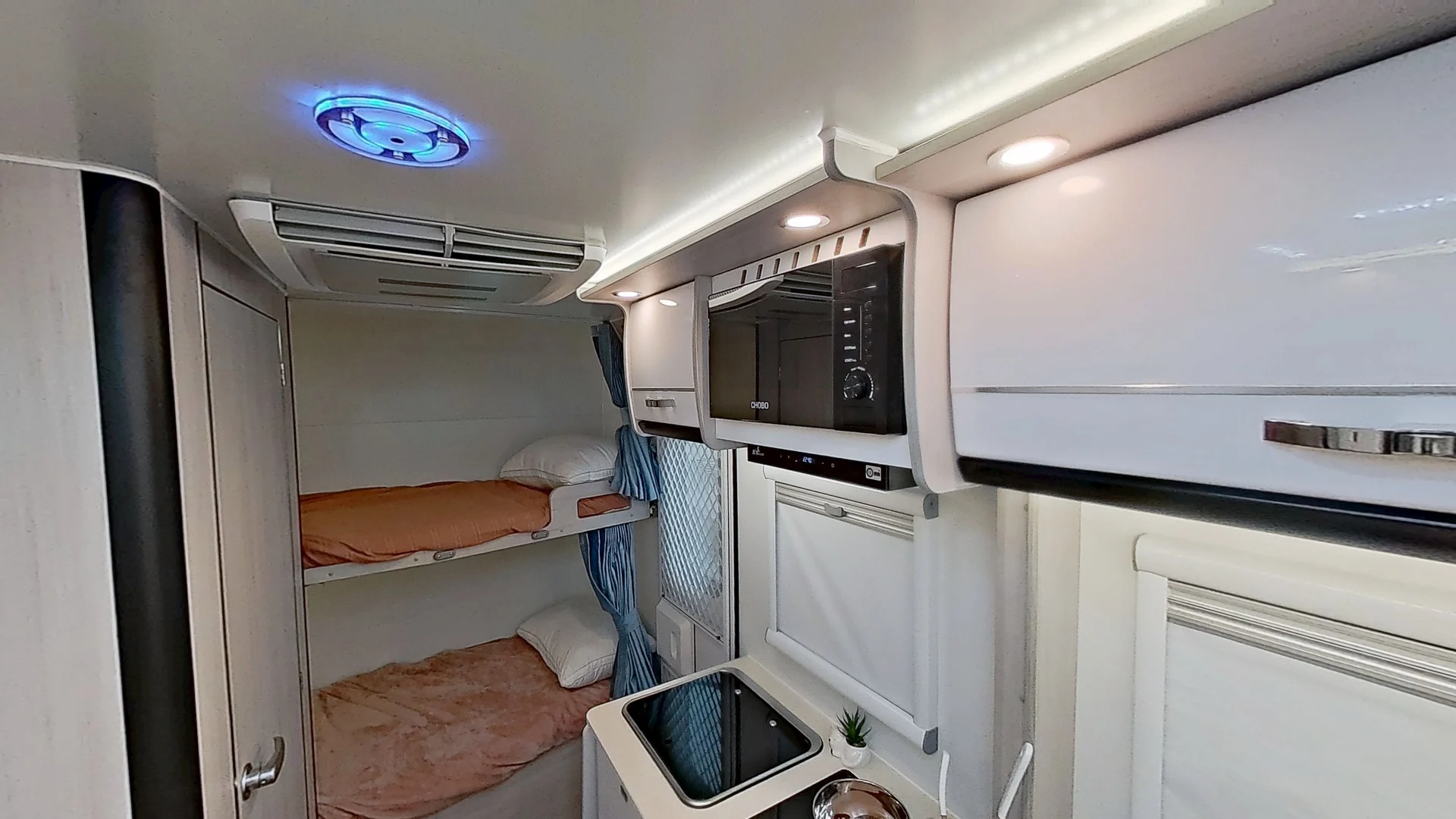 Exterior of Fantasy Caravan Mystic